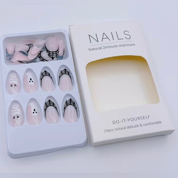 Halloween Press On Nails - Picture 7 of 7